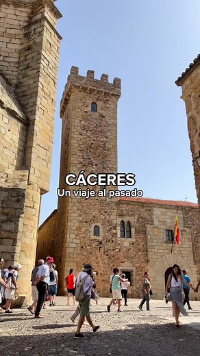 Explora la belleza medieval de Cáceres