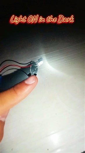 Dark me achanak Light ON 😱 | Amazing Experiment #shorts #ytshorts #shortsfeed #short