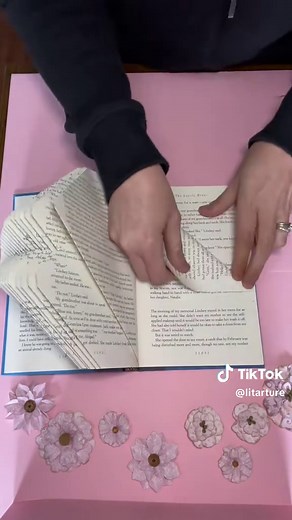 Easy Heart Book Fold Tutorial for DIY Holiday Gifts