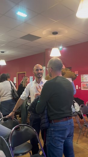 Toute l’équipe avance dans la bonne humeur pour construire un programme au service des habitants de Poitiers et améliorer le quotidien de chacun. Un projet pensé pour toutes les vies, tous les parcours et l’ensemble des Poitevins🤝✍️ Pour nous rejoindre c’est ici 👇 https://forms.gle/xSpeAeaQbAoyEPko8 Bon samedi 😉 | Anthony Brottier