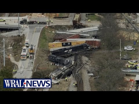 Train derails after striking truck in Tennessee; 2 injured