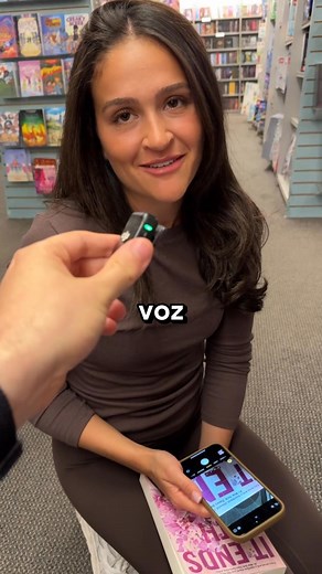 ¿Cansado de leer textos largos? 📚👀 ¡Speechify te lee en la voz de tus celebridades favoritas! Con tecnología IA, soporte multilingüe, y más de 500k usuarios felices. ¡Escucha libros, correos electrónicos, y más mientras te desplazas! | Speechify