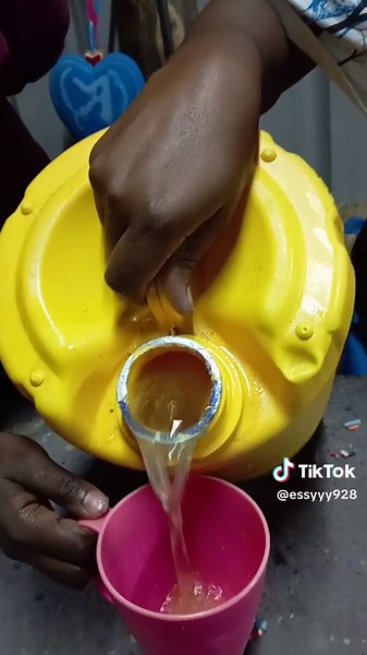 How to Use a Postman Container for Outdoor Activities