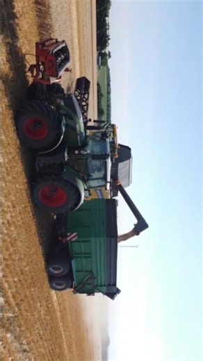 New Holland CR 8080 und Fendt 718 Vario in action 💪🔥😍 #landwirtschaft #farming #fendt #newholland
