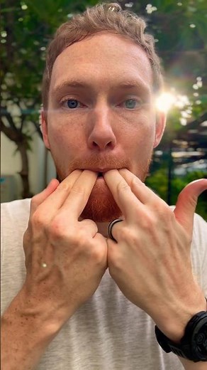 How to whistle LOUDLY with your fingers😎