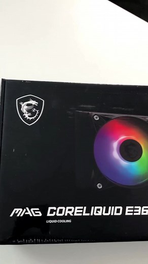 Il video unboxing ASMR del nuovissimo Liquid Cooler Serie E è quello che ci serviva oggi😏 Più performanti 😎 Più silenziosi 🤫 Più luminosi 🌈 Scoprili ora 👉🏼https://msi.gm/S0690E0A #msi #msiitalia #liquidcooler #dissipatore #serieE #gamimg #gamers #msigaming #pc #desktop #rig #desktopgaming #setup | MSI Gaming