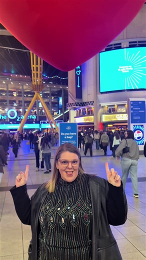 Experience Raye Live: O2 Arena Nights