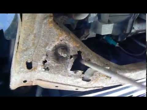 Deathtrap Ford Taurus ! Warning : Beware of the underside