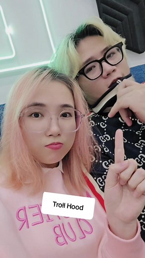 Mều Troll @RedhoodVN - Mều Channel Sinh Năm Bao Nhiêu?