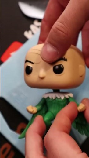 Onko Funkon pään sisällä jotain?? #shorts #kaskem #funkosuomi