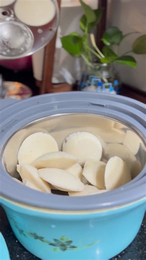 Life cycles on Instagram: "A 5 am routines...... #dailyroutine #schoolmornings #housewifes"