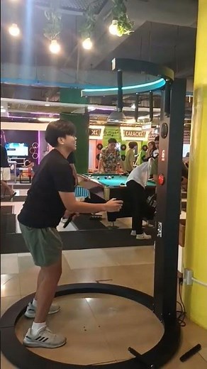 Test the reaction speed of the human body | Catch the falling sticks game