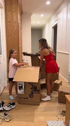 1.8K views · 47 reactions | Expectation vs reality. Fingers crossed we make it home 爛 How do you make your dog listen? #CapCut #sahm #sahmsoftiktok #reality #fyp #momsoftiktok #grwm #dayinmylife #momlife #girlmom | Weare the benjamins | Facebook