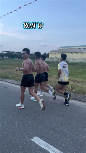 Mùa nhuộm daa: Chạy bộ và những trải nghiệm