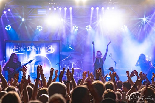 Концертное видео EDGE OF PARADISE
