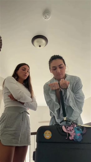 Suitcase Weighing Fails: Packing Gone Wrong