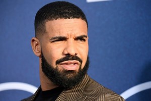 Drake Shows Off His Biceps, But That's Not What People Are Looking At