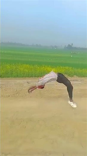 #trinding flip cover hand sapin new video 👍👍😱#trinding #back flip 😱😱