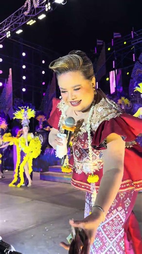 #เดือนเพ็ญอำนวยพร #หมอลําวงษ์เจริญบันเทิงศิลป์