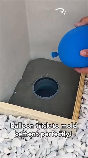 Balloon trick to mold cement perfectly! 🎈 #balloon #tricks #cement | Daniel Everett