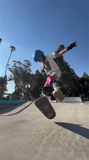 skate park #skateboarding #skate new trick skateboarding railing 50 flip trick skateboarding 🛹