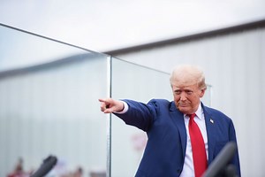 Trump mira no voto feminino na reta final das eleições nos EUA