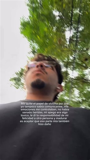 Kenneth on Instagram: "Yo también tuve errores, tampoco fui lo mejor del mundo, y acepto cada uno de mis errores, lo único que falta por hacer es pedir perdón, tratar de revertir esos errores del pasado y perdonar aún que no hayan pedido el perdón #motivation #gym #amor #desamor"