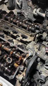 Parte 25: Reparación de motor. El vehículo es una Ford Escape 2005 motor 3.0 L. Mira la reparación completa aqui en nuestra pagina de Facebook. #reparaciondemotor #reparacion #motor #motores #ford #fordescape #escape #reels2023 #reels #reelsusa #reelsviral #reelslovers #reelsvideos #reelsvideo #reelsfacebook #reelsfb #reelschallenge #tallermecanico #taller #mecánicaautomotriz #mecanicaautomotiva #mecanicaautomotriz #mecánica #automotriz #mecanica #automotive #mechanics #mechanical #mechanical | 