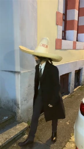 @playmetalgear on Instagram: "Shop Metalgear Merch | LINK IN BIO📌 Cr: leon_strife_vii/TT #metalgear #metalgearsolid #hideokojima #solidsnake #bigboss #metalgearrising #metalgearsolidv #metalgearsolid3 #metalgearsolid2 #metalgearsolid4 #metalgearsurvive #foxhound #outerheaven #diamonddogs #shadowmoses"