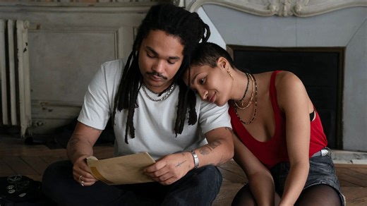 'Father Mother Sister Brother' review: Jarmusch examines family ties