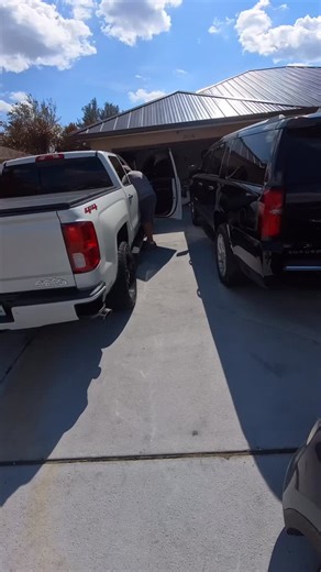 407Locksmith | $319,93 + $20 tip. 💸💸 1 key + remote duplicate - 2018 Chevy Silverado✅ #locksmithnearme #locksmithorlando #locksmith #cerrajero | Instagram