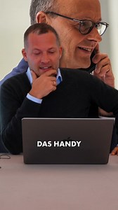 Jeden Morgen sitzt Friedrich Merz vor seinem Handy und hofft, dass "der Lars" nicht anruft und ihm sagt, welche eiserne CDU-Position er als nächstes aufgeben und ins Gegenteil verkehren muss. Aber meistens ruft er an, der Lars. | Julian Reichelt