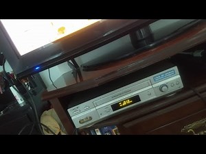 How to connect a VCR to a modern screen