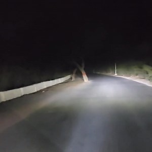 1.3M views · 7K reactions | #scaryWomen #scary #ghost #womenGhost #omvlogs #viral #shamshanGhat #scaryVideo #hauntedRoad #scaryHaunted #viral | Om Ka Radio | Facebook