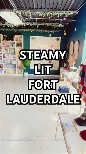 Bookish Adventure: Book shopping at Steamy Lit Fort Lauderdale