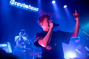 Glass Animals Drops New Song "Vampire Bat" -