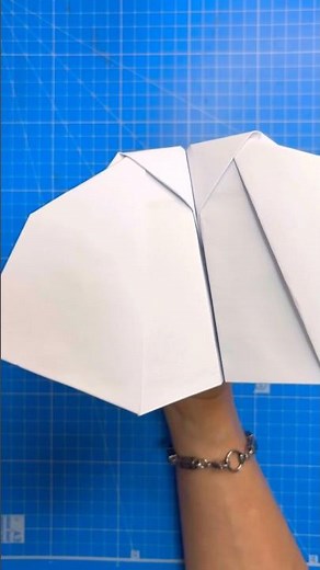 flapping bat paper plane tutorial