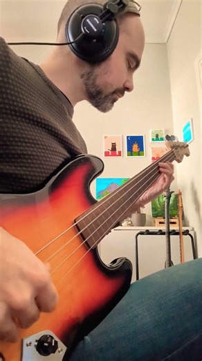 Mewgenics - Feline Invader on Fretless Bass