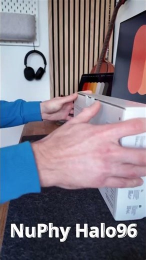 This keyboard is SILENT #customkeyboard #mechanicalkeyboard #quietkeyboard #silentkeyboard #tech