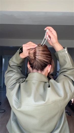 French pin tutorial 🤎 #hairtutorial #frenchpin