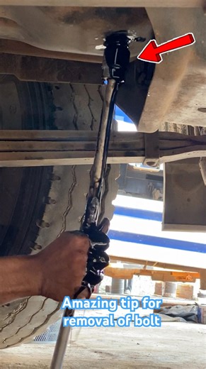 How to change your oil with hands. #hack #tips #tricks #oilchange #shorts