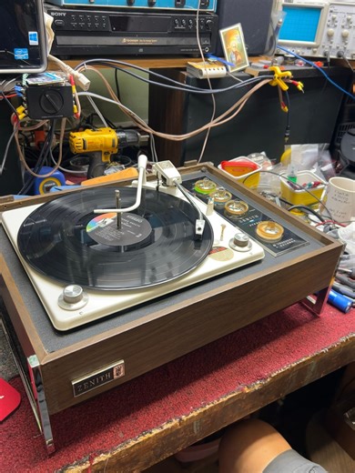 81K views · 1.6K reactions | Sentimental pieces we like to assist when we can. #hifiaudio #vintagestereo #midcentury #audio #vintageaudio #turntable #vinyl #records | The Vintage Audio Shop | Facebook