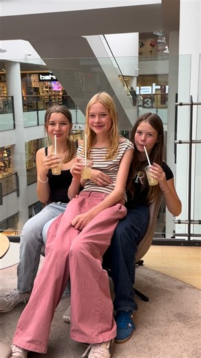 FRB.C • Frederiksberg Centret | Mumi ferie-billet i Frederiksberg Centret 🌸 Tag på eventyr med Mumifamilien i efterårsferien (11. - 19. oktober)! Med en Mumi-feriebillet... | Instagram