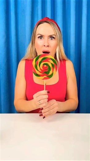 baby crying for candy is too funny 🥰😍