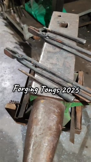 That's a wrap for my Punch & Tongs course for 2025! Kris and Will had a great day forging these awesome flat bit tongs. We began with a section of En9 mid carbon steel and warmed up by forging a round tapered punch. We then covered marking the anvil, setting shoulders in steel and learning to forge to set dimensions, how to forge using a power hammer, and the punch came in extra handy to knock through the eyes in the hinge plates! Both Kris and Will have some excellent tools to take home and for