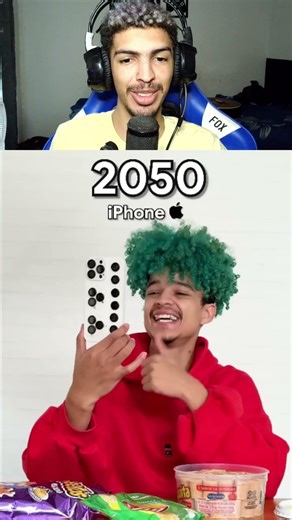 Apple vs Android em 2050 REACT #react #iphone #sansung #joojnatu #viral