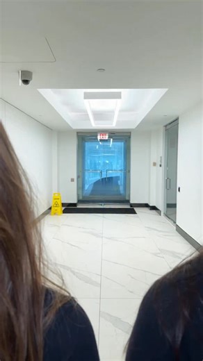 Our ideal treatment plan ✨ - Quarterly tox for prevention of deep set lines. - Daily SPF (non-negotiable) because nothing ages you faster than the sun - Subtle filler where it counts!! Less is more. - Medical-grade skincare (there is a BIG difference). - A yearly MOXI/BBL series will help you maintain your bright, glowing skin and erase the year’s sun damage, texture build up! - Sculptra, HD Radiesse, SkinPen Microneedling are all beautiful treatments for stimulating collagen! The ultimate anti-