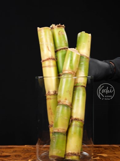 Refreshing Natural Drink Recipe with Sugarcane and Green Grape