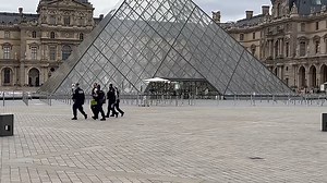 Louvre museum evacuated over security threat