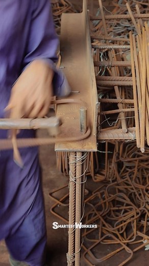 Smartest Workers on Instagram: "Manually Steel Rod Bender #reelsviral"